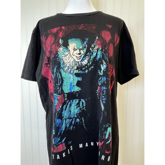 IT TAKES MANY FORMS Pennywise Clown Graphic T-Shirt Sz Lg Stephen‎ King Horror - Picture 3 of 6